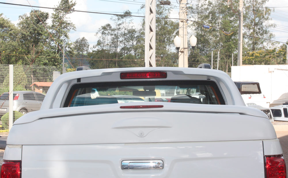 tampão de fibra alto liso para Chevrolet S10 Dupla com Santo Antônio de fibra